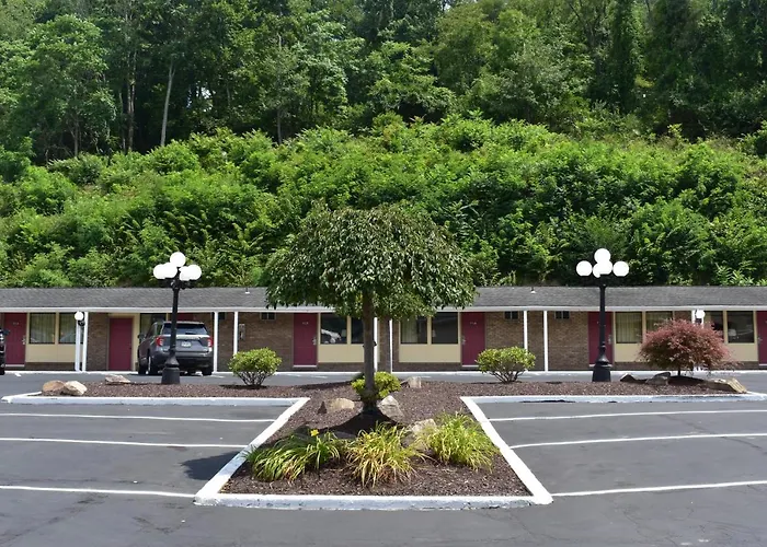 South Hills Motel