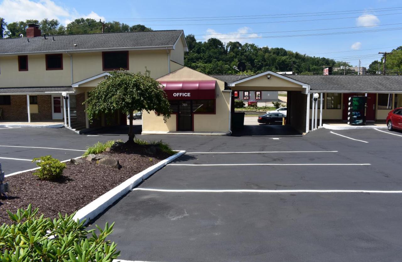 South Hills Motel *