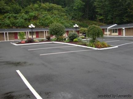 South Hills Motel *